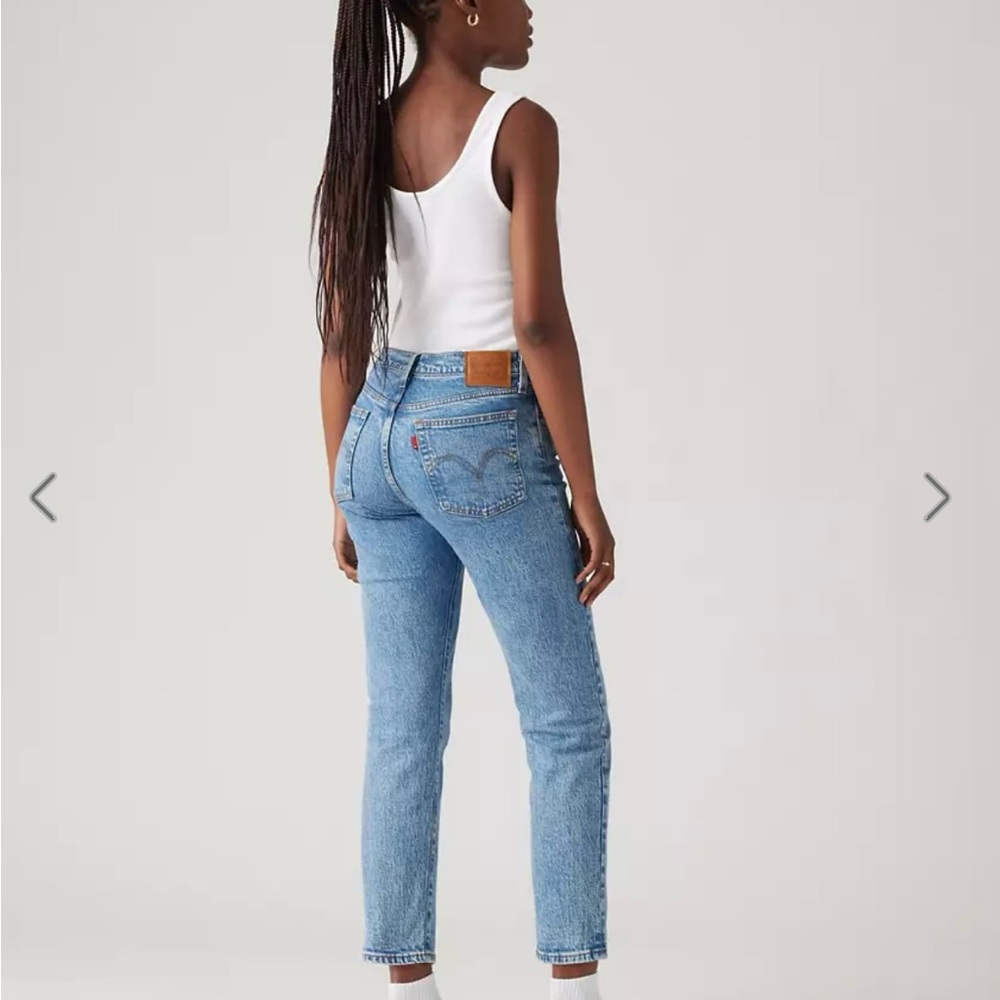 Levi's Blue Straight Leg Jeans Classic Denim - Picture 2 of 4